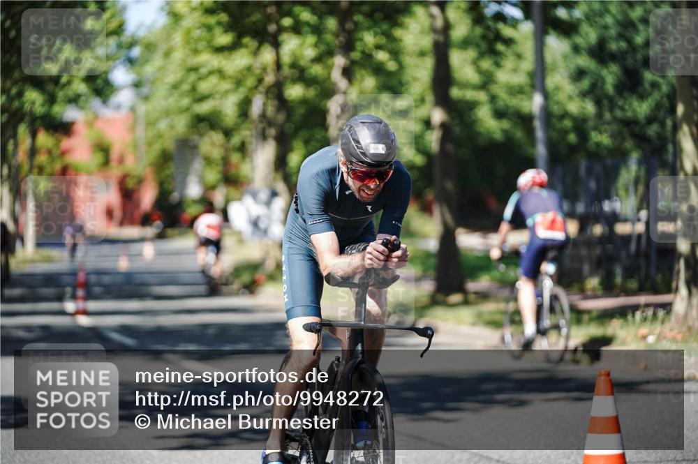09.08.2026 - GEWOBA Citytriathlon Bremen Michael Burmester http://msf.ph/oto/9948272 09.08.2026 12:33:19 Radfahren 730, 769, 879, 930, 1006 meine-sportfotos.de