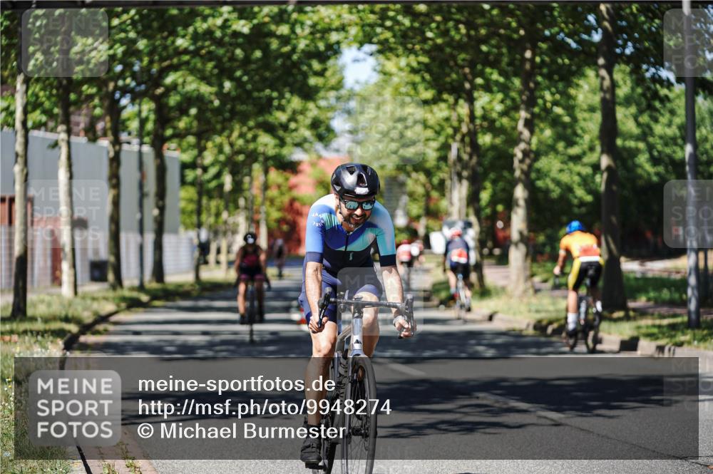 09.08.2026 - GEWOBA Citytriathlon Bremen Michael Burmester http://msf.ph/oto/9948274 09.08.2026 12:33:21 Radfahren 730, 769, 879, 880, 930, 1006, 1133 meine-sportfotos.de