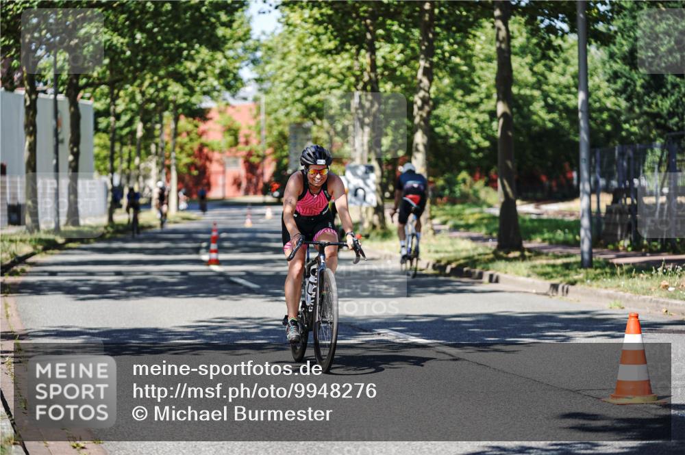 09.08.2026 - GEWOBA Citytriathlon Bremen Michael Burmester http://msf.ph/oto/9948276 09.08.2026 12:33:22 Radfahren 730, 769, 879, 880, 930, 1133 meine-sportfotos.de