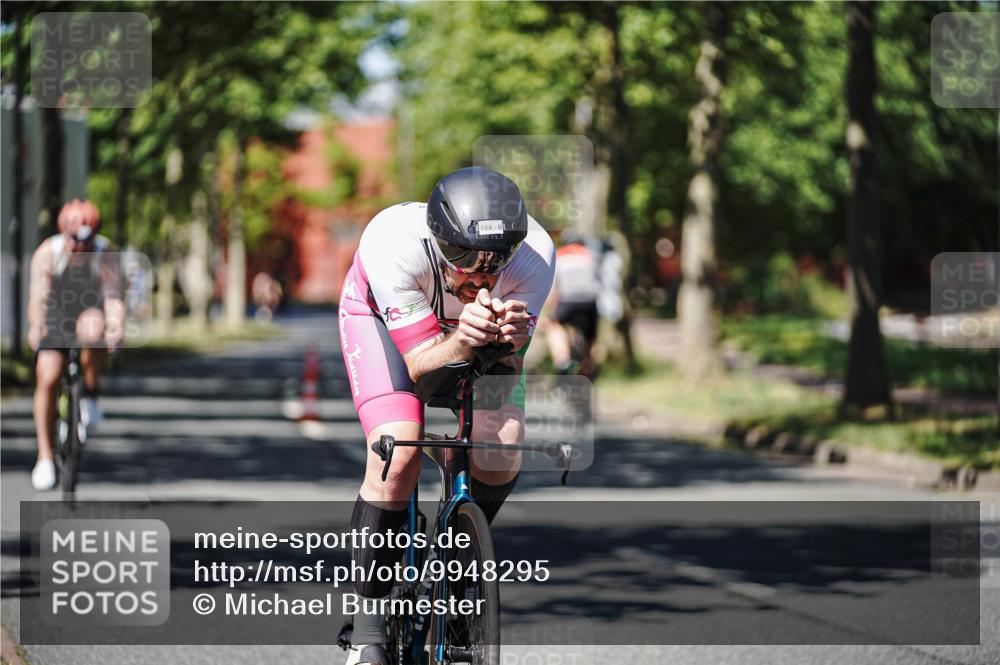 09.08.2026 - GEWOBA Citytriathlon Bremen Michael Burmester http://msf.ph/oto/9948295 09.08.2026 12:33:41 Radfahren 583, 615, 648, 679, 717, 750, 784, 880, 1006, 1133 meine-sportfotos.de