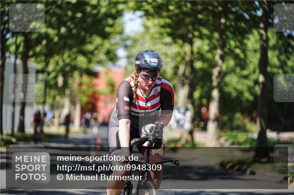09.08.2026 - GEWOBA Citytriathlon Bremen Michael Burmester http://msf.ph/oto/9948309 09.08.2026 12:33:57 Radfahren 655, 750, 877, 914, 932, 1158 meine-sportfotos.de