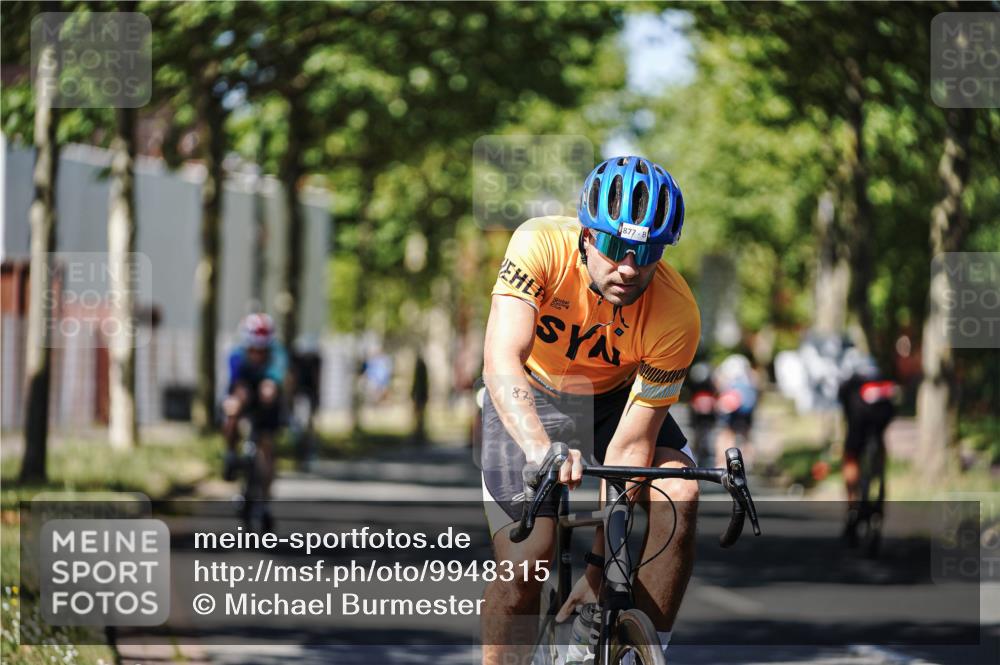09.08.2026 - GEWOBA Citytriathlon Bremen Michael Burmester http://msf.ph/oto/9948315 09.08.2026 12:34:03 Radfahren 545, 655, 877, 914, 932, 1015, 1158 meine-sportfotos.de