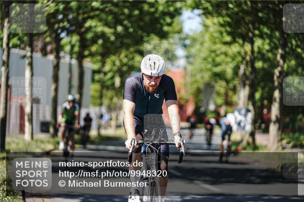 09.08.2026 - GEWOBA Citytriathlon Bremen Michael Burmester http://msf.ph/oto/9948320 09.08.2026 12:34:07 Radfahren 545, 655, 877, 914, 932, 1015, 1143, 1158 meine-sportfotos.de