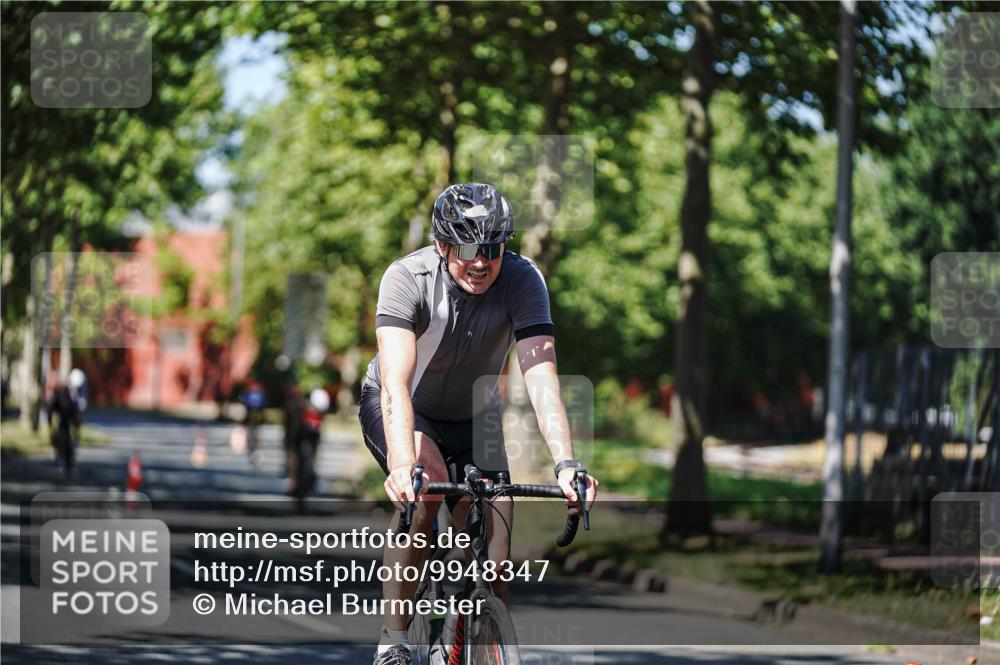 09.08.2026 - GEWOBA Citytriathlon Bremen Michael Burmester http://msf.ph/oto/9948347 09.08.2026 12:34:28 Radfahren 569, 611, 716, 726, 733, 808, 1013, 1130, 1160 meine-sportfotos.de