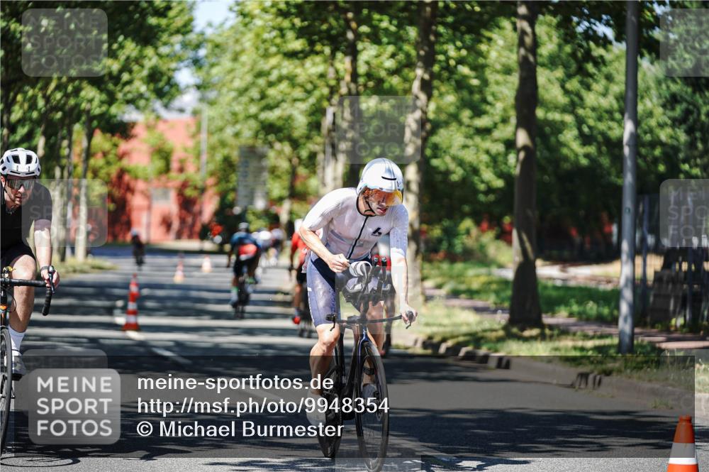 09.08.2026 - GEWOBA Citytriathlon Bremen Michael Burmester http://msf.ph/oto/9948354 09.08.2026 12:34:32 Radfahren 569, 628, 716, 726, 733, 808, 1130, 1160 meine-sportfotos.de
