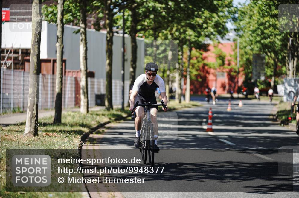 09.08.2026 - GEWOBA Citytriathlon Bremen Michael Burmester http://msf.ph/oto/9948377 09.08.2026 12:34:54 Radfahren 557, 638, 756, 757, 855, 939, 1145 meine-sportfotos.de