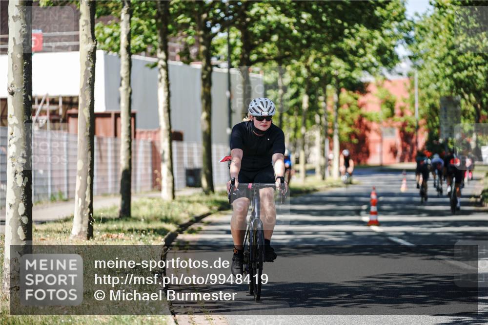 09.08.2026 - GEWOBA Citytriathlon Bremen Michael Burmester http://msf.ph/oto/9948419 09.08.2026 12:35:38 Radfahren 552, 758, 777, 814 meine-sportfotos.de