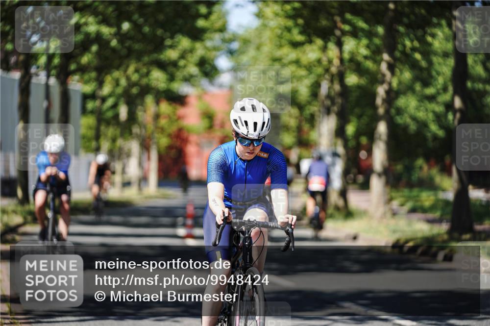 09.08.2026 - GEWOBA Citytriathlon Bremen Michael Burmester http://msf.ph/oto/9948424 09.08.2026 12:35:41 Radfahren 552, 758, 814, 895 meine-sportfotos.de
