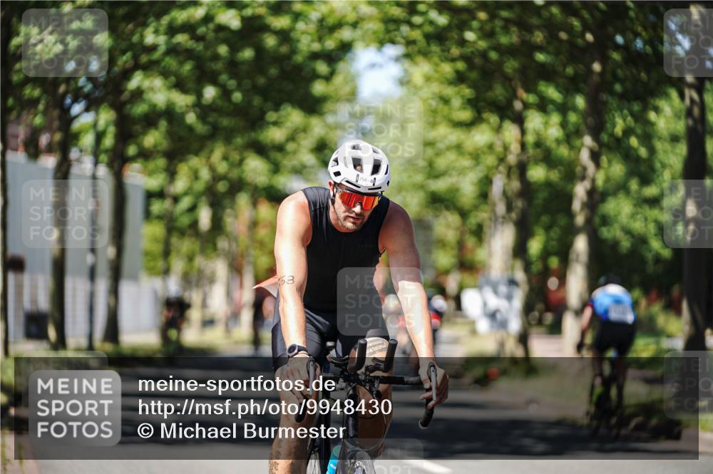 09.08.2026 - GEWOBA Citytriathlon Bremen Michael Burmester http://msf.ph/oto/9948430 09.08.2026 12:35:46 Radfahren 552, 758, 814, 820, 895 meine-sportfotos.de