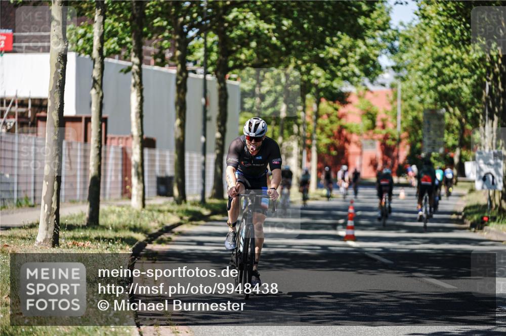 09.08.2026 - GEWOBA Citytriathlon Bremen Michael Burmester http://msf.ph/oto/9948438 09.08.2026 12:35:53 Radfahren 595, 758, 803, 814, 820, 869, 895, 901, 918, 1009, 1155 meine-sportfotos.de