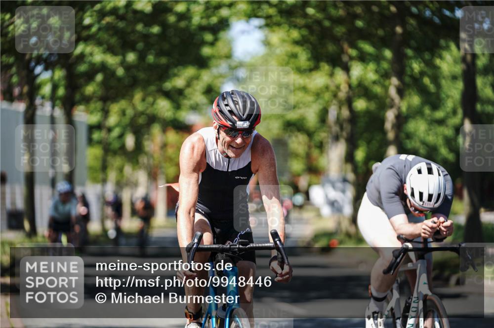 09.08.2026 - GEWOBA Citytriathlon Bremen Michael Burmester http://msf.ph/oto/9948446 09.08.2026 12:35:58 Radfahren 564, 595, 737, 803, 820, 869, 895, 901, 918, 1009, 1155 meine-sportfotos.de