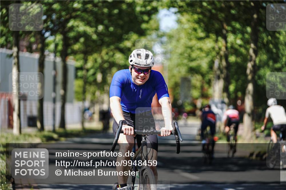 09.08.2026 - GEWOBA Citytriathlon Bremen Michael Burmester http://msf.ph/oto/9948459 09.08.2026 12:36:05 Radfahren 564, 565, 595, 737, 781, 803, 820, 869, 901, 918, 981, 1009, 1119, 1155 meine-sportfotos.de