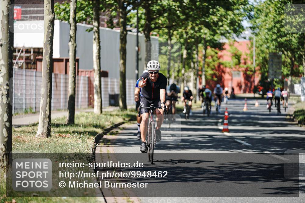 09.08.2026 - GEWOBA Citytriathlon Bremen Michael Burmester http://msf.ph/oto/9948462 09.08.2026 12:36:10 Radfahren 560, 562, 564, 565, 595, 682, 737, 781, 869, 901, 918, 948, 981, 1009, 1110, 1119, 1155 meine-sportfotos.de