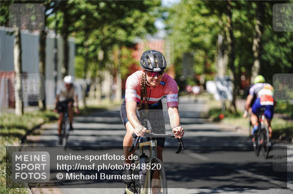 09.08.2026 - GEWOBA Citytriathlon Bremen Michael Burmester http://msf.ph/oto/9948520 09.08.2026 12:36:49 Radfahren 699, 861, 943, 970, 1005, 1147 meine-sportfotos.de