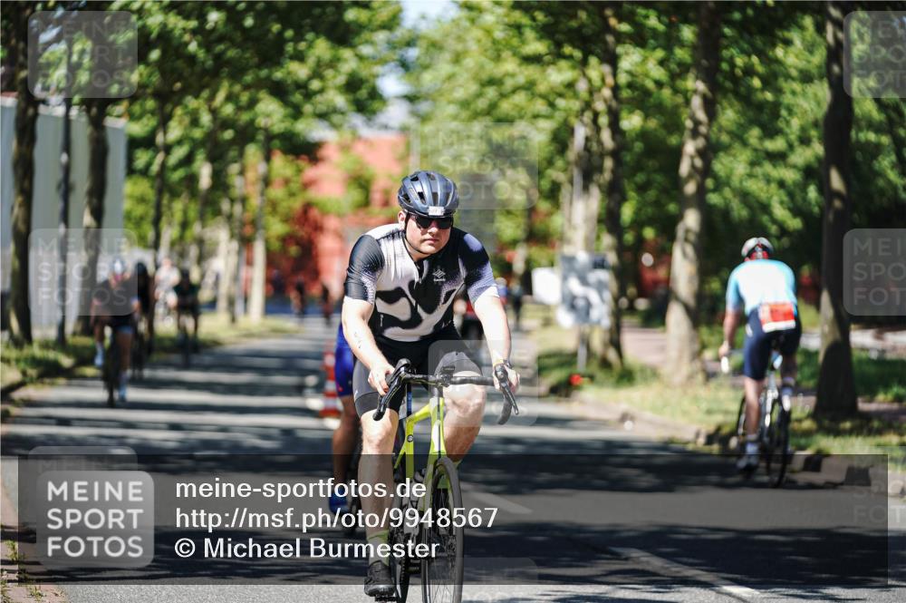 09.08.2026 - GEWOBA Citytriathlon Bremen Michael Burmester http://msf.ph/oto/9948567 09.08.2026 12:37:27 Radfahren 568, 604, 627, 678, 790, 792, 816, 839, 935, 938, 1109 meine-sportfotos.de