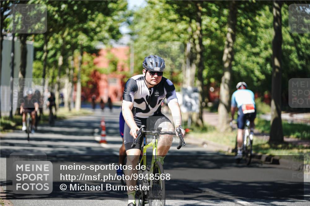 09.08.2026 - GEWOBA Citytriathlon Bremen Michael Burmester http://msf.ph/oto/9948568 09.08.2026 12:37:27 Radfahren 568, 604, 627, 678, 790, 792, 816, 839, 935, 938, 1109 meine-sportfotos.de