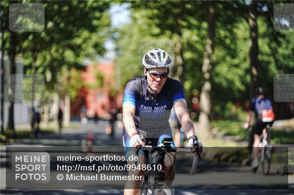 09.08.2026 - GEWOBA Citytriathlon Bremen Michael Burmester http://msf.ph/oto/9948610 09.08.2026 12:38:02 Radfahren 559, 571, 687, 763, 806, 897, 911, 960, 1017, 1113, 1114 meine-sportfotos.de