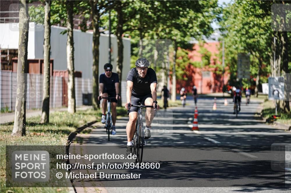 09.08.2026 - GEWOBA Citytriathlon Bremen Michael Burmester http://msf.ph/oto/9948660 09.08.2026 12:38:50 Radfahren 572, 577, 625, 667, 798, 838, 902, 1003, 1111, 1156 meine-sportfotos.de