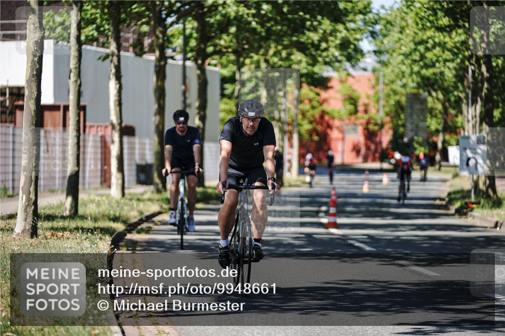 09.08.2026 - GEWOBA Citytriathlon Bremen Michael Burmester http://msf.ph/oto/9948661 09.08.2026 12:38:50 Radfahren 572, 577, 625, 667, 798, 838, 902, 1003, 1111, 1156 meine-sportfotos.de