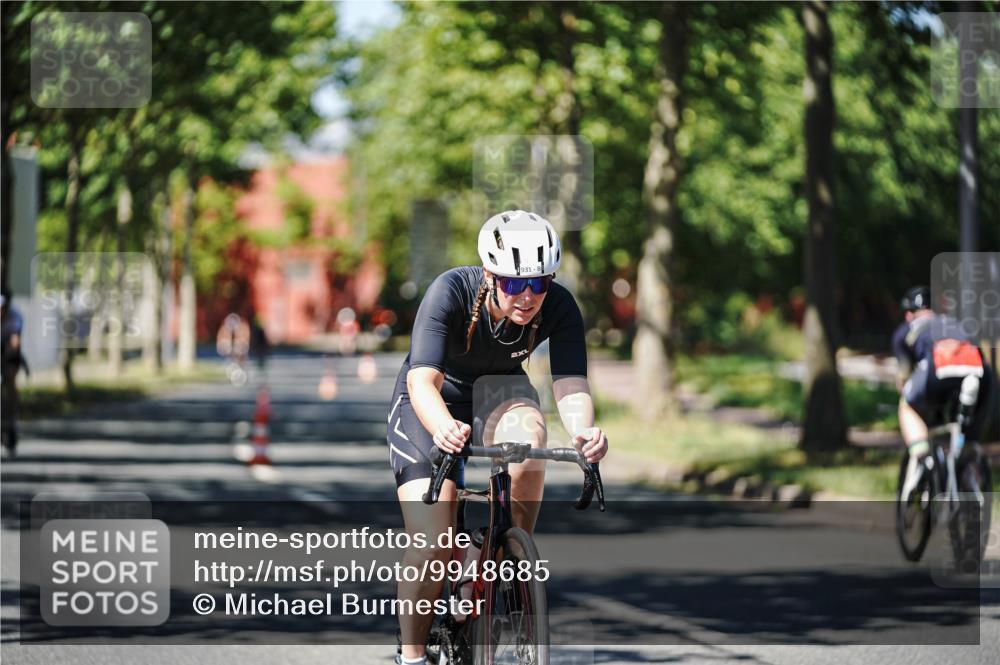 09.08.2026 - GEWOBA Citytriathlon Bremen Michael Burmester http://msf.ph/oto/9948685 09.08.2026 12:39:12 Radfahren 664, 694, 759, 770, 776, 817, 931, 1124 meine-sportfotos.de