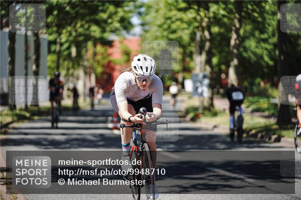 09.08.2026 - GEWOBA Citytriathlon Bremen Michael Burmester http://msf.ph/oto/9948710 09.08.2026 12:39:38 Radfahren 612, 656, 693, 783, 834, 840, 871, 896, 923, 998 meine-sportfotos.de