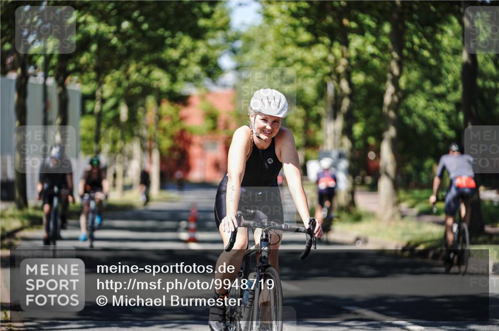09.08.2026 - GEWOBA Citytriathlon Bremen Michael Burmester http://msf.ph/oto/9948719 09.08.2026 12:39:44 Radfahren 612, 693, 834, 840, 871, 896, 923, 998, 1154 meine-sportfotos.de