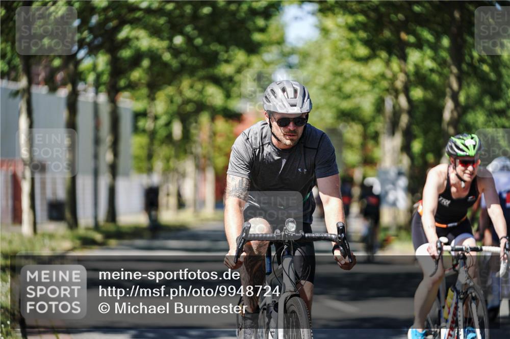 09.08.2026 - GEWOBA Citytriathlon Bremen Michael Burmester http://msf.ph/oto/9948724 09.08.2026 12:39:46 Radfahren 612, 693, 834, 840, 871, 896, 923, 998, 1154 meine-sportfotos.de