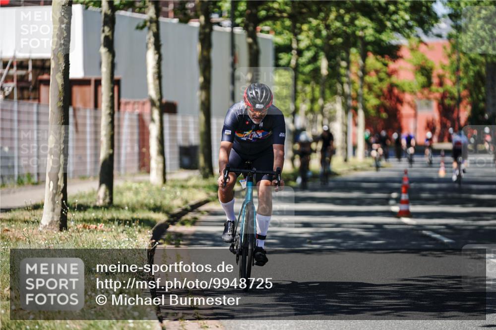 09.08.2026 - GEWOBA Citytriathlon Bremen Michael Burmester http://msf.ph/oto/9948725 09.08.2026 12:39:51 Radfahren 693, 696, 796, 834, 840, 871, 896, 923, 972, 998, 1154 meine-sportfotos.de