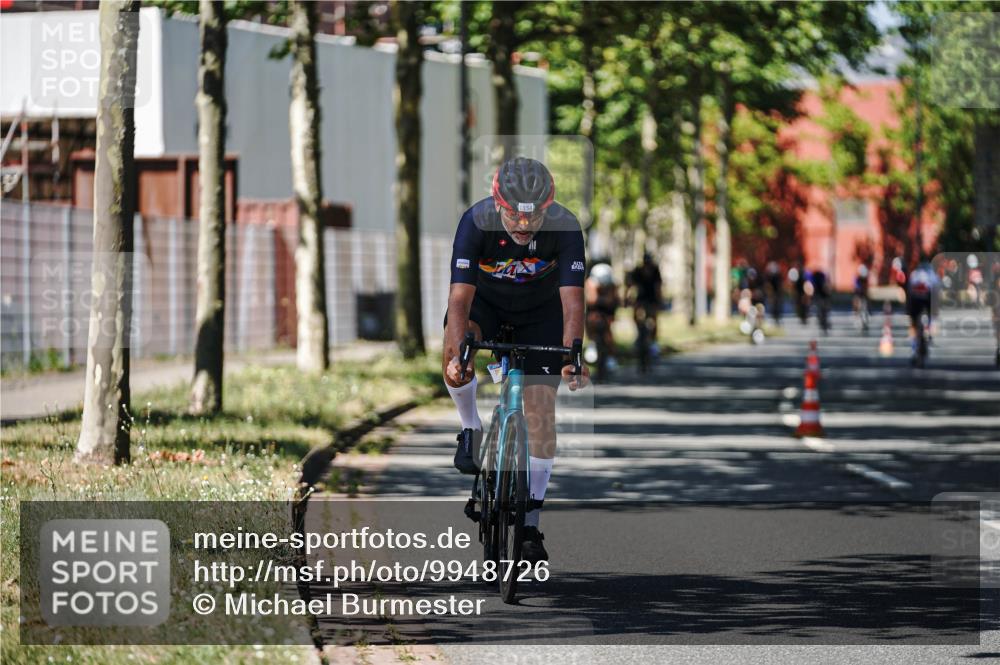 09.08.2026 - GEWOBA Citytriathlon Bremen Michael Burmester http://msf.ph/oto/9948726 09.08.2026 12:39:51 Radfahren 693, 696, 796, 834, 840, 871, 896, 923, 972, 998, 1154 meine-sportfotos.de