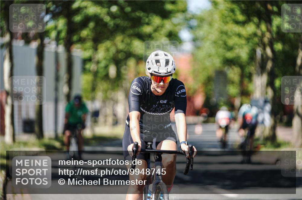 09.08.2026 - GEWOBA Citytriathlon Bremen Michael Burmester http://msf.ph/oto/9948745 09.08.2026 12:40:03 Radfahren 675, 696, 796, 876, 968, 972, 1012, 1120, 1132, 1154 meine-sportfotos.de
