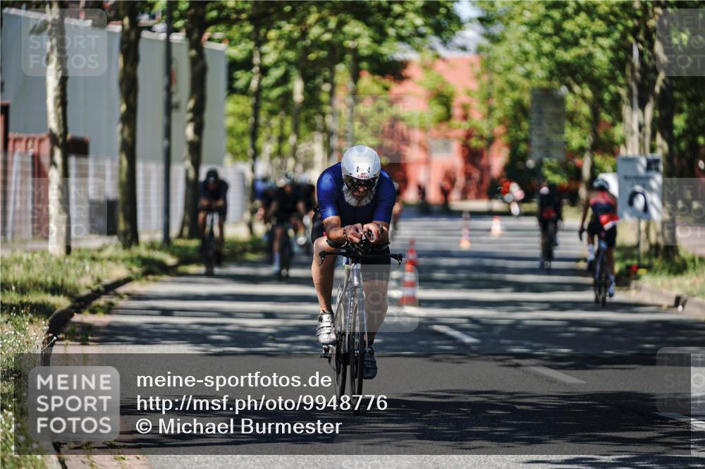 09.08.2026 - GEWOBA Citytriathlon Bremen Michael Burmester http://msf.ph/oto/9948776 09.08.2026 12:40:22 Radfahren 626, 671, 707, 743, 761, 789, 809, 819, 888, 953, 954, 1115, 1127 meine-sportfotos.de
