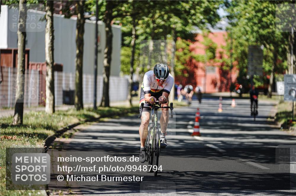 09.08.2026 - GEWOBA Citytriathlon Bremen Michael Burmester http://msf.ph/oto/9948794 09.08.2026 12:40:36 Radfahren 651, 671, 701, 707, 809, 810, 819, 888, 919, 954, 1136 meine-sportfotos.de