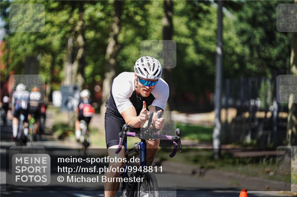 09.08.2026 - GEWOBA Citytriathlon Bremen Michael Burmester http://msf.ph/oto/9948811 09.08.2026 12:40:53 Radfahren 586, 601, 620, 644, 651, 774, 800, 805, 848, 976 meine-sportfotos.de