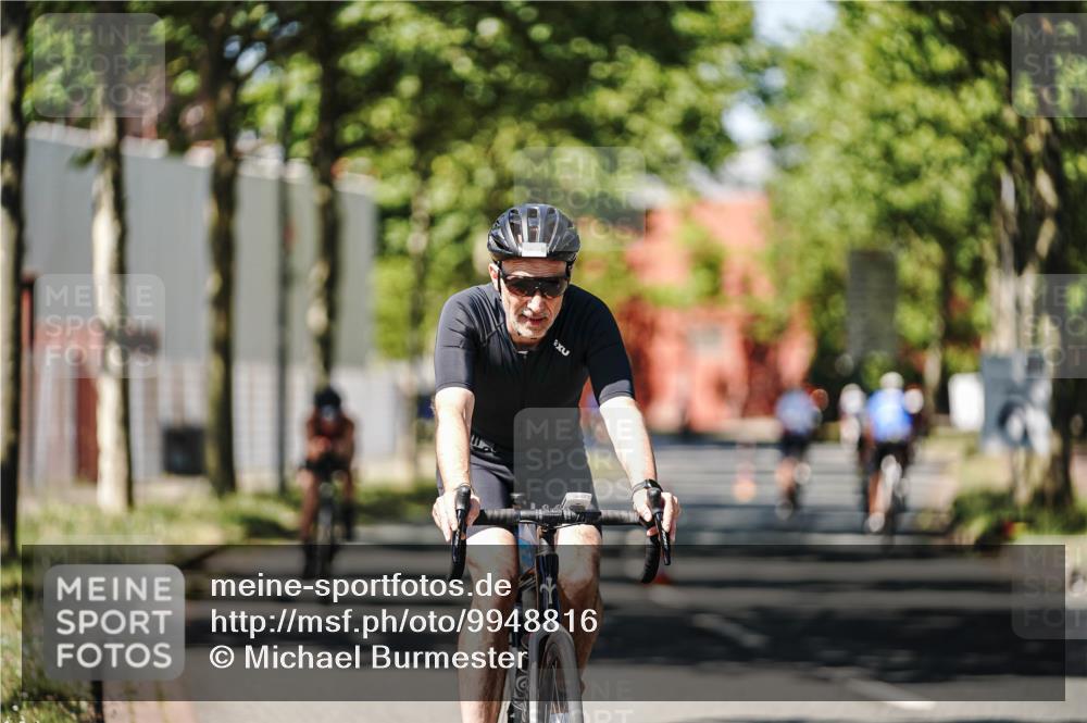 09.08.2026 - GEWOBA Citytriathlon Bremen Michael Burmester http://msf.ph/oto/9948816 09.08.2026 12:41:03 Radfahren 586, 601, 620, 774, 800, 848, 889, 956, 1131 meine-sportfotos.de