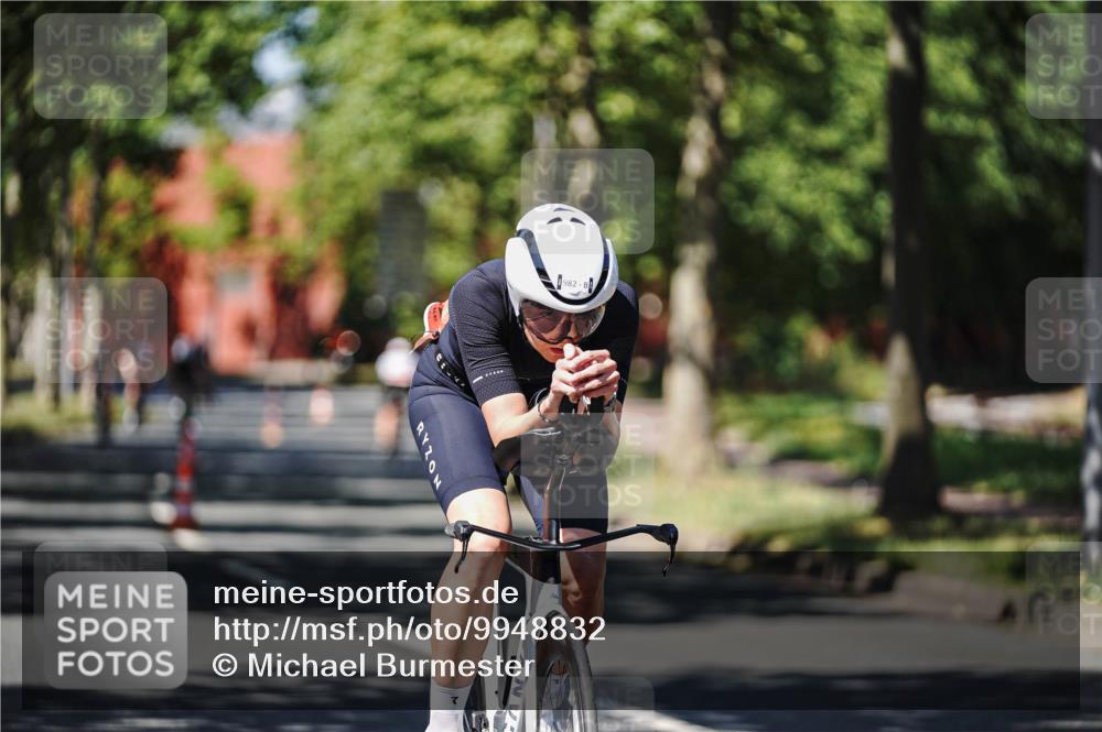 09.08.2026 - GEWOBA Citytriathlon Bremen Michael Burmester http://msf.ph/oto/9948832 09.08.2026 12:41:22 Radfahren 548, 702, 711, 740, 858, 982, 1020 meine-sportfotos.de
