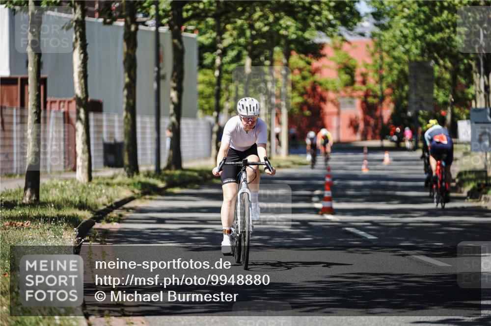 09.08.2026 - GEWOBA Citytriathlon Bremen Michael Burmester http://msf.ph/oto/9948880 09.08.2026 12:42:01 Radfahren 578, 684, 1107, 1123 meine-sportfotos.de