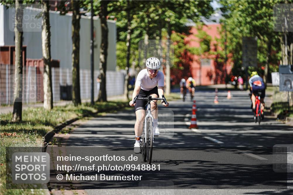 09.08.2026 - GEWOBA Citytriathlon Bremen Michael Burmester http://msf.ph/oto/9948881 09.08.2026 12:42:01 Radfahren 578, 684, 1107, 1123 meine-sportfotos.de