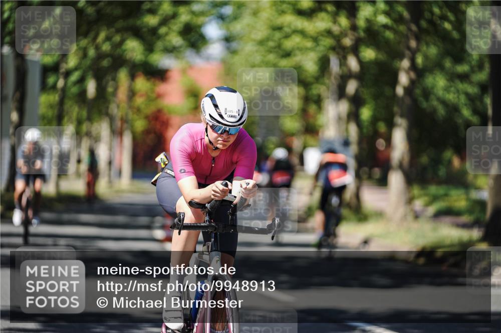 09.08.2026 - GEWOBA Citytriathlon Bremen Michael Burmester http://msf.ph/oto/9948913 09.08.2026 12:42:38 Radfahren 681, 720, 768, 870, 885, 966 meine-sportfotos.de