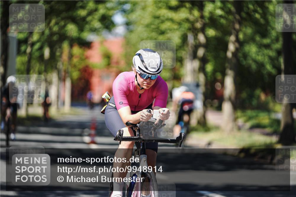 09.08.2026 - GEWOBA Citytriathlon Bremen Michael Burmester http://msf.ph/oto/9948914 09.08.2026 12:42:38 Radfahren 681, 720, 768, 870, 885, 966 meine-sportfotos.de