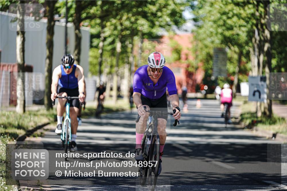 09.08.2026 - GEWOBA Citytriathlon Bremen Michael Burmester http://msf.ph/oto/9948957 09.08.2026 12:43:15 Radfahren 543, 546, 558, 649, 674, 859, 887, 945, 991, 996, 1010, 1108 meine-sportfotos.de