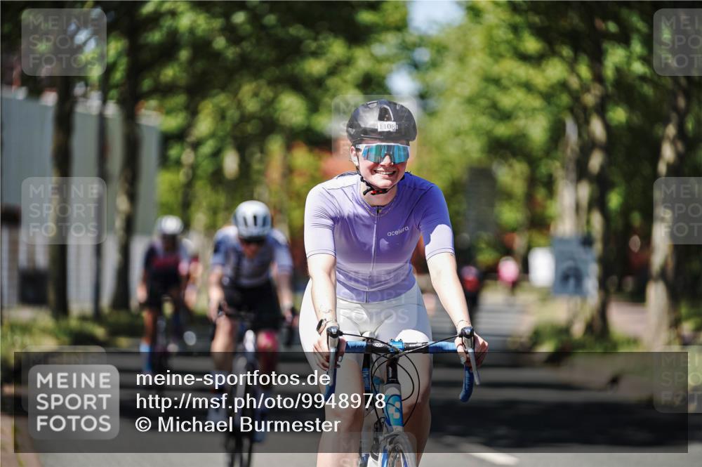 09.08.2026 - GEWOBA Citytriathlon Bremen Michael Burmester http://msf.ph/oto/9948978 09.08.2026 12:43:24 Radfahren 546, 558, 621, 643, 674, 700, 732, 859, 887, 898, 944, 945, 989, 991, 996, 1105, 1108, 1148 meine-sportfotos.de