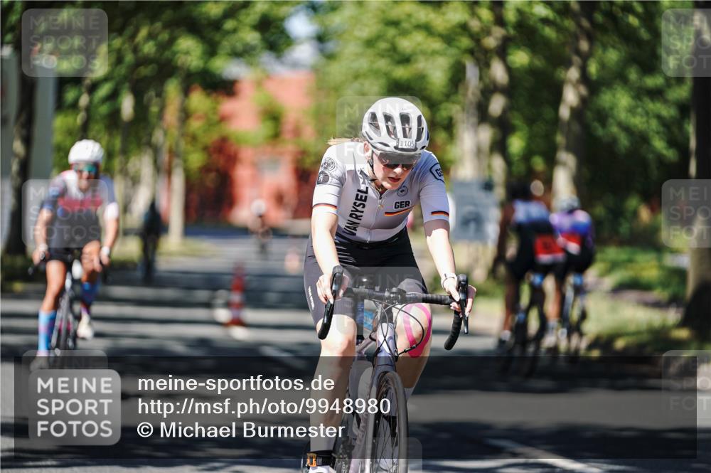 09.08.2026 - GEWOBA Citytriathlon Bremen Michael Burmester http://msf.ph/oto/9948980 09.08.2026 12:43:25 Radfahren 546, 558, 621, 643, 674, 700, 712, 732, 797, 859, 887, 898, 944, 945, 989, 991, 996, 1105, 1108, 1148 meine-sportfotos.de