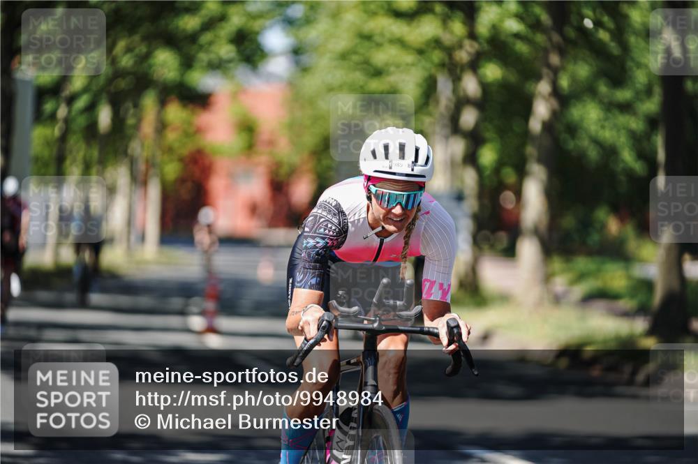 09.08.2026 - GEWOBA Citytriathlon Bremen Michael Burmester http://msf.ph/oto/9948984 09.08.2026 12:43:26 Radfahren 546, 558, 621, 643, 674, 700, 712, 732, 797, 887, 898, 944, 945, 989, 991, 996, 1105, 1108, 1148 meine-sportfotos.de