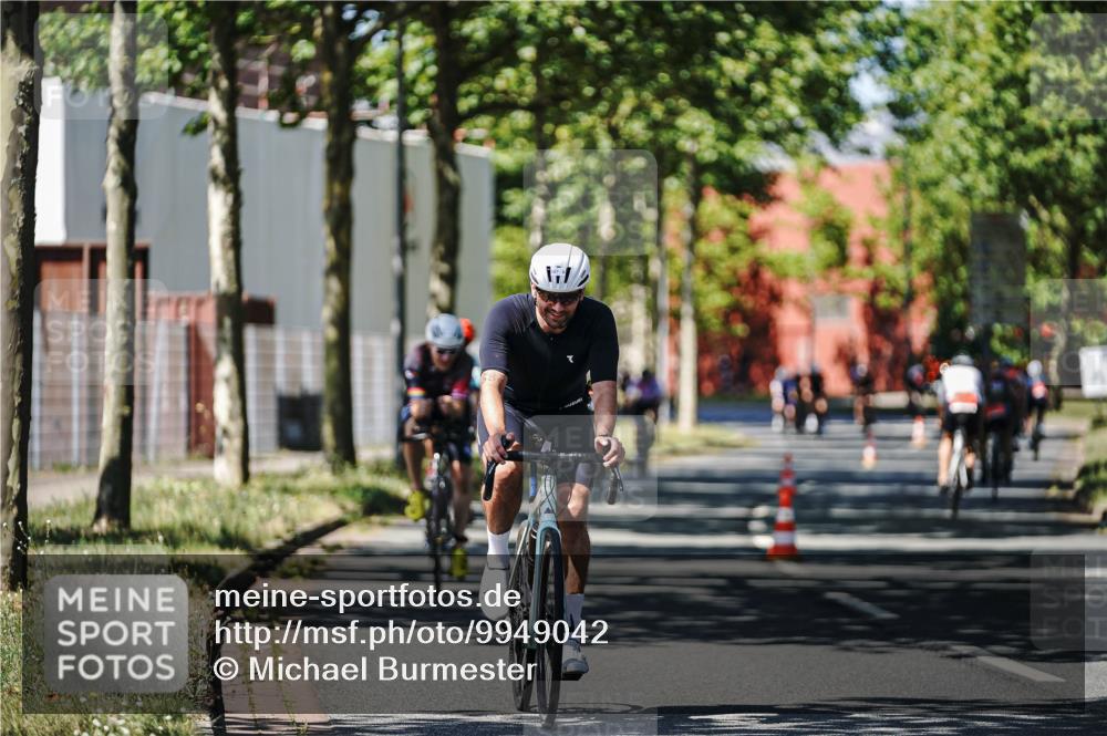 09.08.2026 - GEWOBA Citytriathlon Bremen Michael Burmester http://msf.ph/oto/9949042 09.08.2026 12:44:21 Radfahren 587, 629, 658, 660, 714, 854, 957, 974, 1014, 1106 meine-sportfotos.de