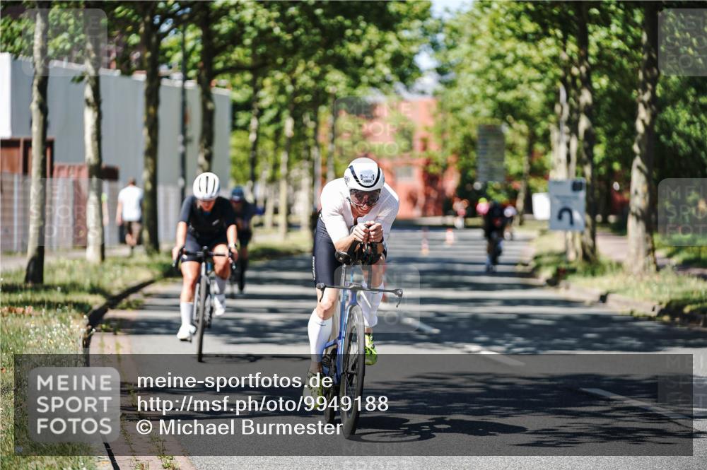 09.08.2026 - GEWOBA Citytriathlon Bremen Michael Burmester http://msf.ph/oto/9949188 09.08.2026 12:46:10 Radfahren 698, 703, 746, 775, 899, 913, 917, 1002 meine-sportfotos.de
