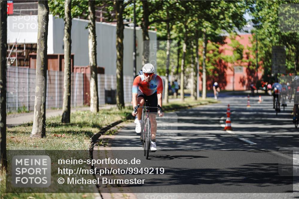 09.08.2026 - GEWOBA Citytriathlon Bremen Michael Burmester http://msf.ph/oto/9949219 09.08.2026 12:46:47 Radfahren 112, 579, 591, 616, 650, 652, 692 meine-sportfotos.de