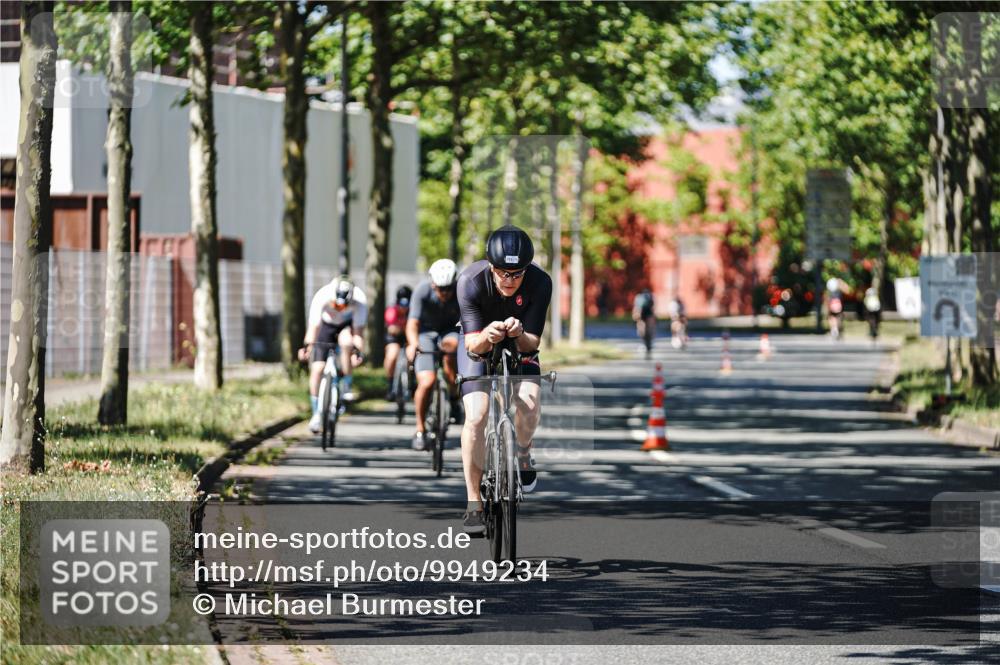 09.08.2026 - GEWOBA Citytriathlon Bremen Michael Burmester http://msf.ph/oto/9949234 09.08.2026 12:47:17 Radfahren 554, 646, 697, 721, 793, 825, 969 meine-sportfotos.de