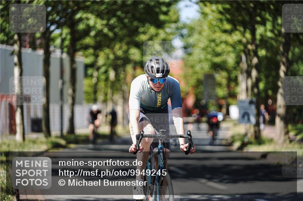 09.08.2026 - GEWOBA Citytriathlon Bremen Michael Burmester http://msf.ph/oto/9949245 09.08.2026 12:47:27 Radfahren 540, 554, 619, 646, 662, 721, 747, 793, 969 meine-sportfotos.de