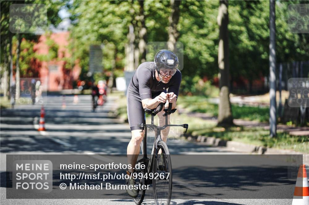 09.08.2026 - GEWOBA Citytriathlon Bremen Michael Burmester http://msf.ph/oto/9949267 09.08.2026 12:47:42 Radfahren 593, 618, 619, 642, 719, 735, 747, 904 meine-sportfotos.de