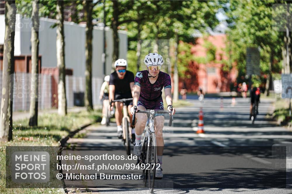 09.08.2026 - GEWOBA Citytriathlon Bremen Michael Burmester http://msf.ph/oto/9949272 09.08.2026 12:47:49 Radfahren 593, 618, 642, 719, 735, 904 meine-sportfotos.de